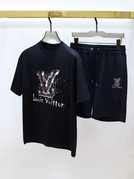 Picture of LV Shirt Pant Suits _SKULVM-5XL13gn2723566